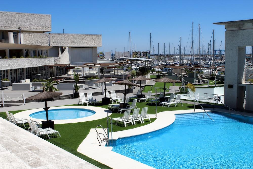 Suites Puerto Sherry El Puerto de Santa María Kültér fotó